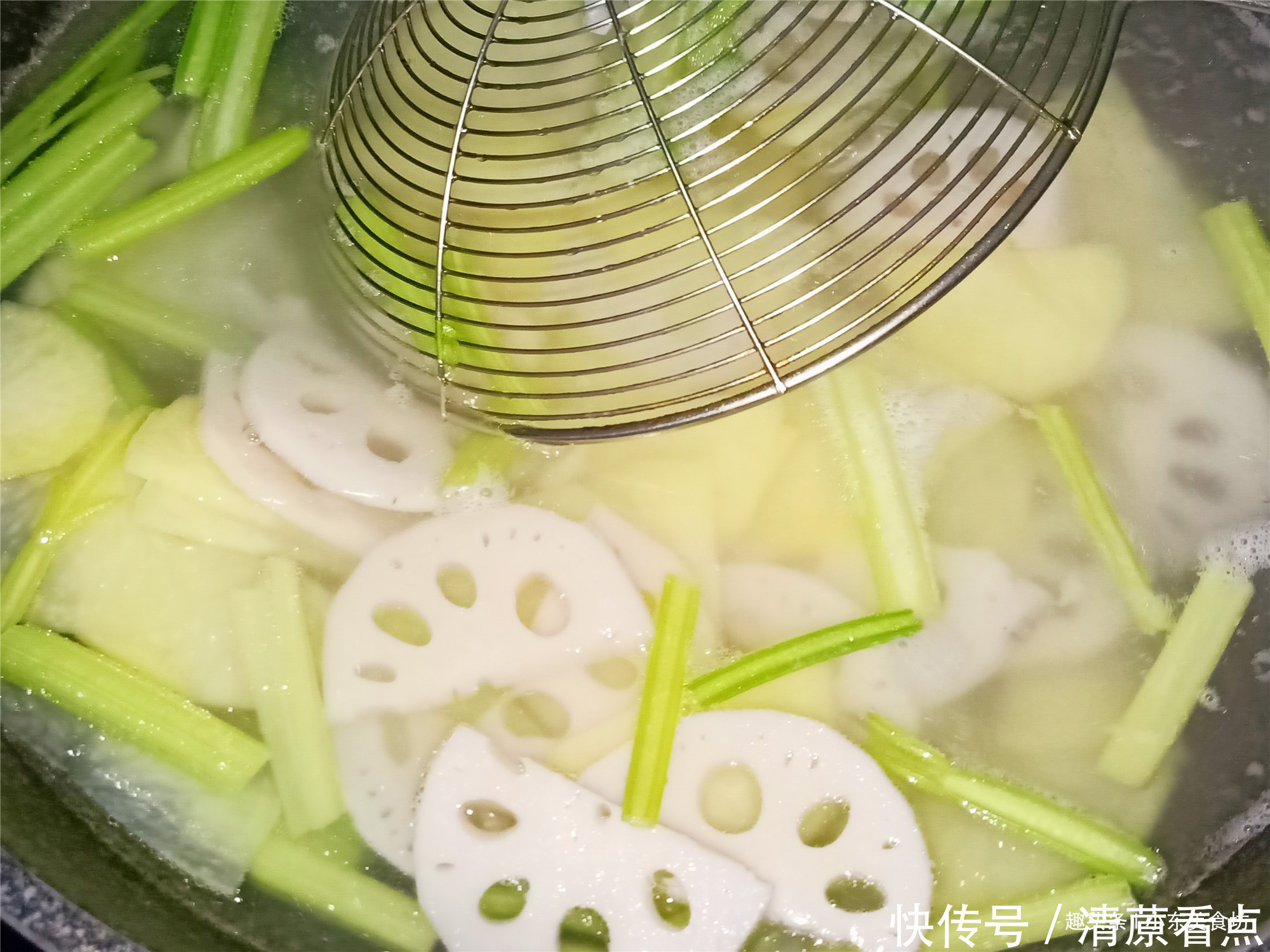 自从学会麻辣香锅这样做,老婆再也不出去吃了,一周吃三次都不腻