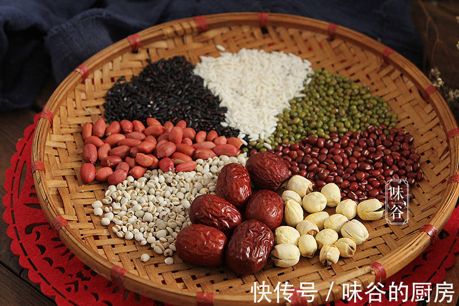 腊八节|明日腊八节,年味渐浓,记得喝这粥,香滑软糯滋补,驱寒保暖好过冬