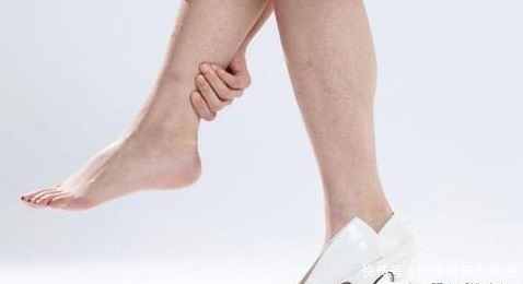 异常|血糖过高时,脚上会出现4个异常,三种食物,劝你还是戒掉吧
