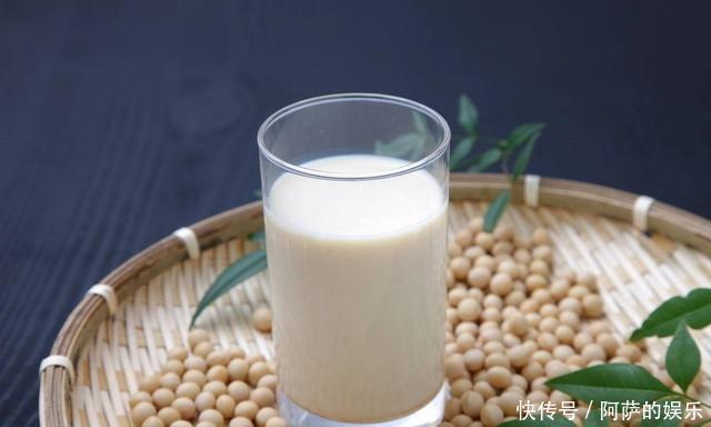 别把骨质疏松不当回事,严重或可致死想要治疗,学好这1招