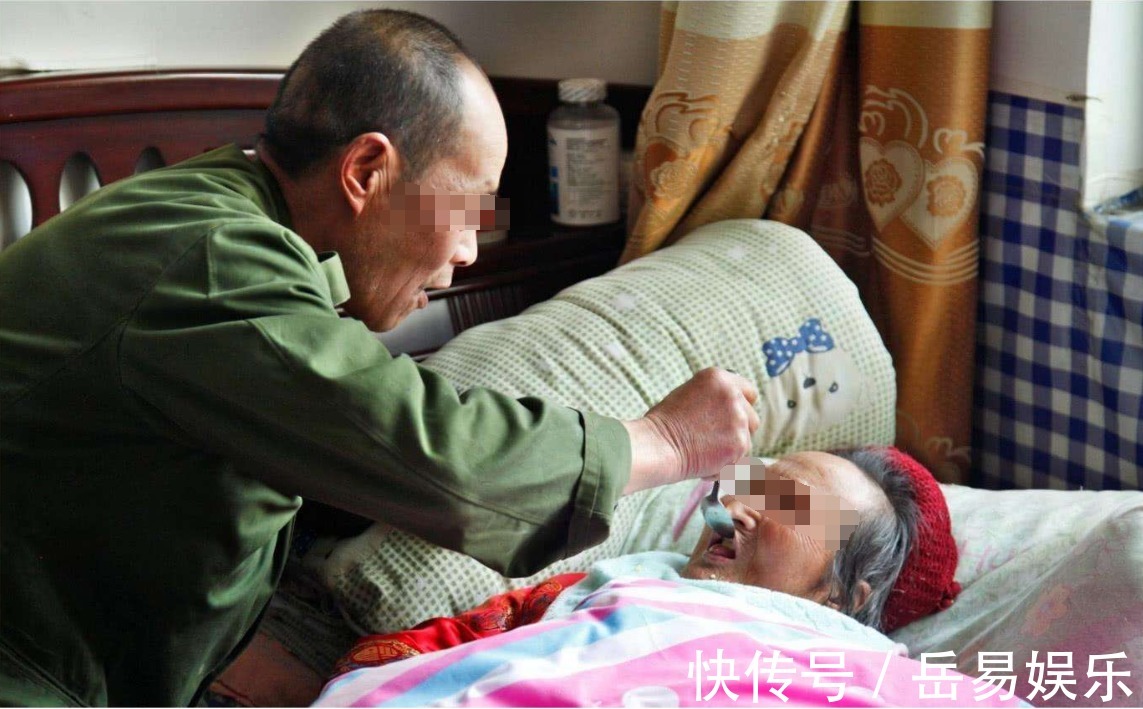 外公|大儿养父亲,小儿养母亲,父亲去世以后,小儿怒了这不公平!