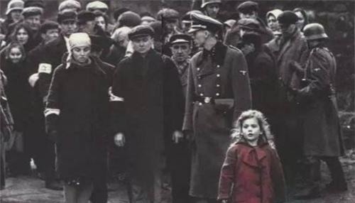 母亲|小女孩对德国士兵说叔叔可以埋浅一点吗我怕妈妈找不到我