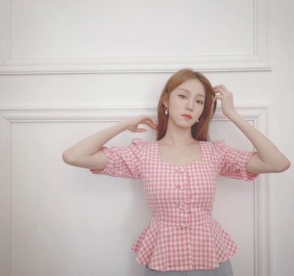 脖子|女生五官不好看不要紧,只要坚持这3习惯,你的脸会越来越精致