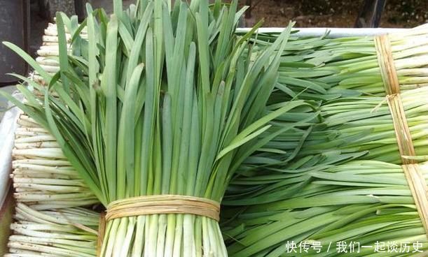 蜂蜜|多吃韭菜身体好,却不能与此物一起吃,“别让无知害了你”