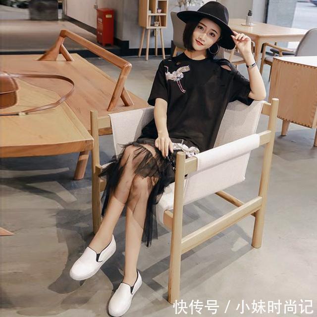 大长腿 今年流行的时尚连衣裙,个性中打造你的新形象