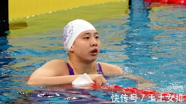 蛙泳|捷报!中国小花400自狂甩对手2秒夺冠,唐钱婷破纪录半决赛第1