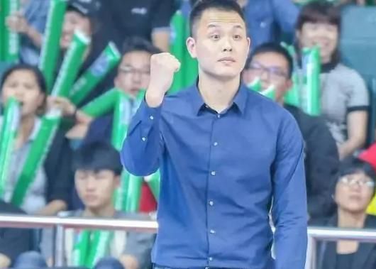 甲又一CBA名将转型教练!三分精准曾进国家队 有名帅潜质
