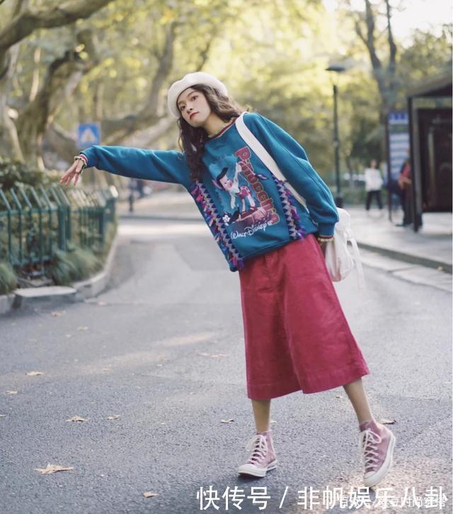 毛衣|毛衣+卫衣,卫衣+大衣,小个子冬天这么穿太美了!