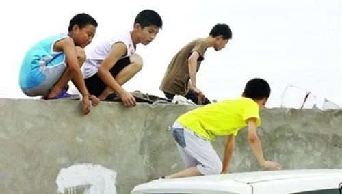 遵循|李玫瑾坦言养育儿子不遵循这“4个原则”,以后孩子难以有出息