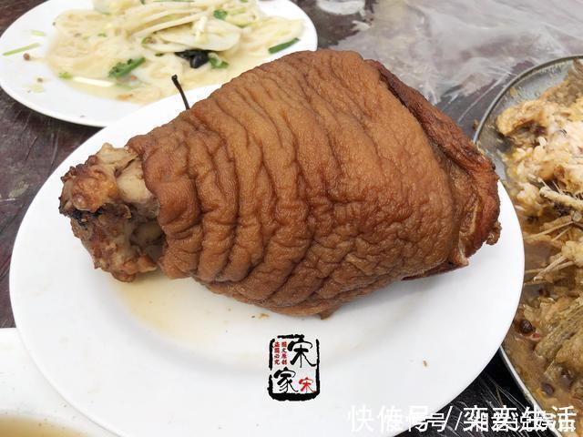 烧鸡|农村330元一桌的宴席,鸡鸭鱼肉都有,利润在哪