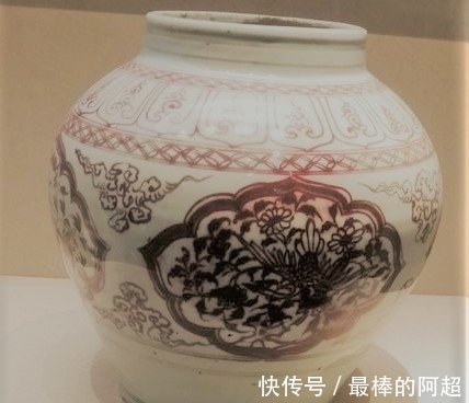 素胎瓷!元代皇家瓷器-元青花、釉里红、枢府瓷与素胎瓷