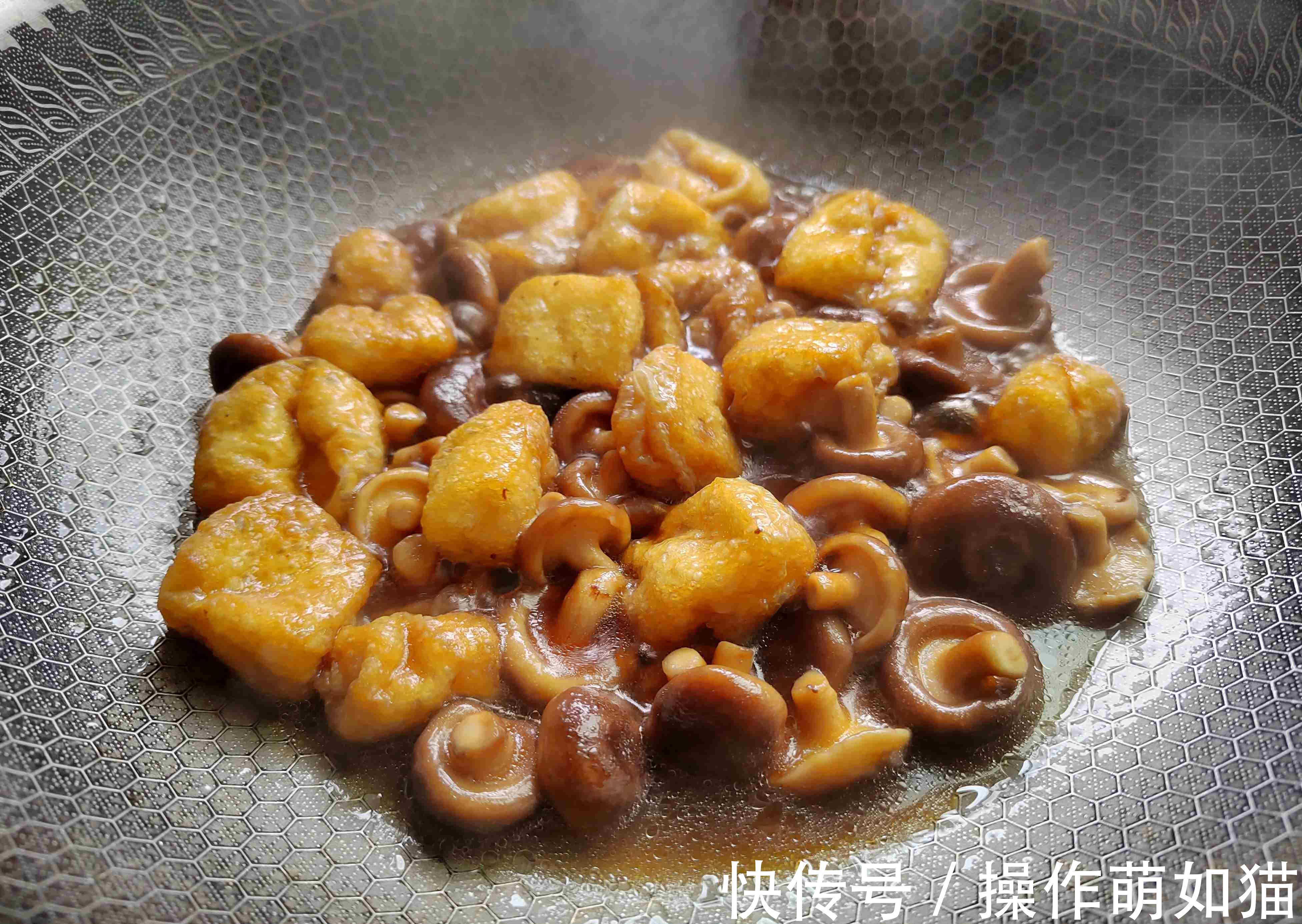 香菇|此菜人人吃得起,富含8种氨基酸,营养又补钙,老人孩子要常吃