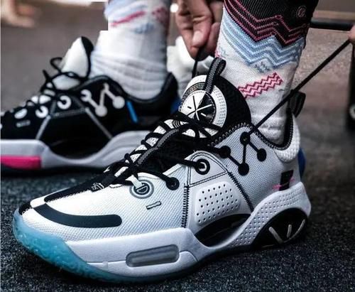 盘点识货篮球鞋销量前五名