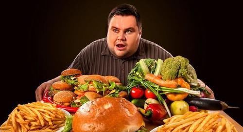 50岁后，“面部”出现3个异常，可能是脑出血要发生，希望你没有