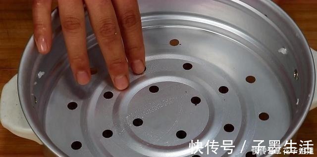 家里有电饭煲蒸笼的快找出来，好多人不懂有啥用，我也是才知道