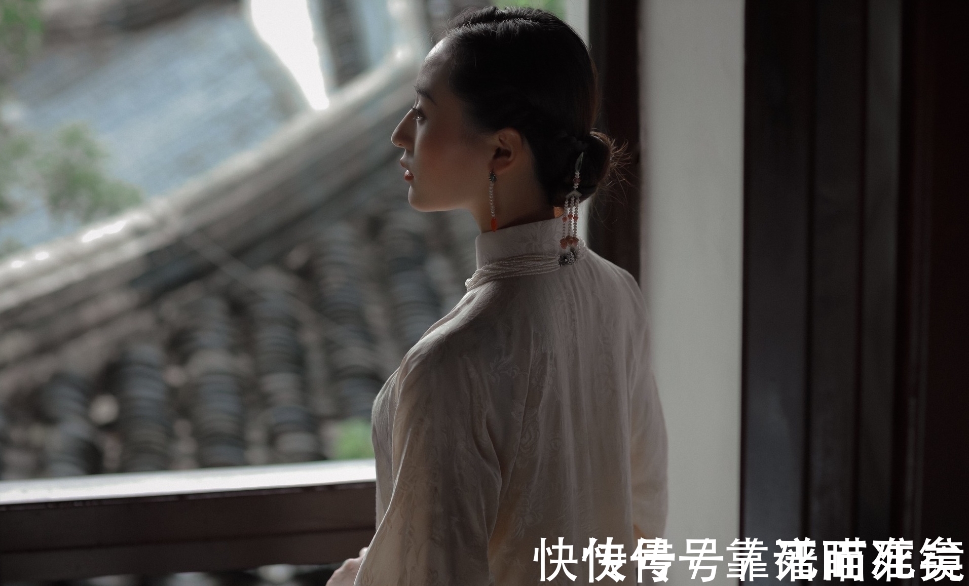 碧水!诗·十一首丨蓝天碧水惹人醉,花笑春风眨眼睛