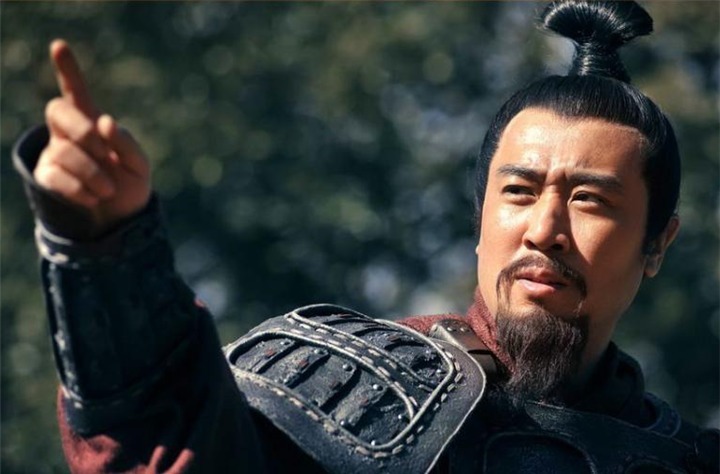 偃月|难怪关公的青龙偃月刀如此厉害,月圆之夜才能打造?名字还有深意