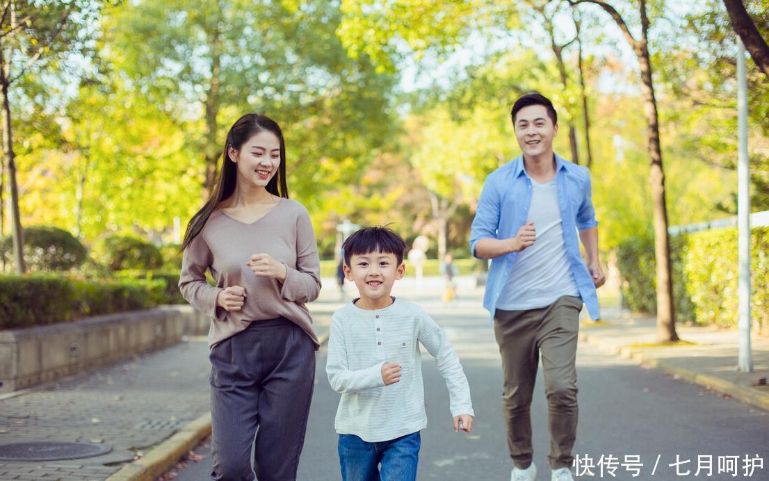 长高|8岁女孩脾胃弱发育难?提醒:2种汤别给孩子喝,伤脾胃孩子难长高