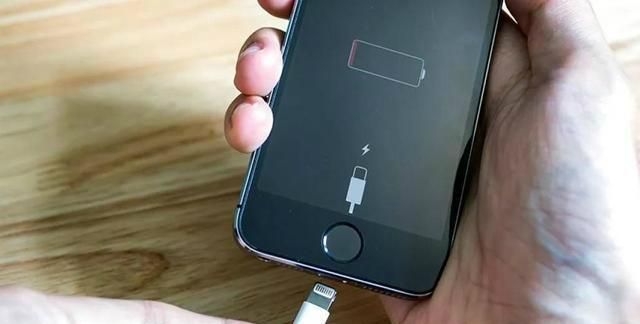 iPhone12|苹果“降频门”后,支付7.4亿赔款,10万台iPhone12白卖了