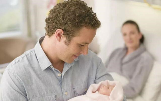 宝妈|正在哺乳期的女性,建议远离三类食物,会影响到孩子的吃奶过程