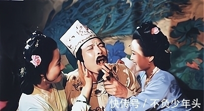 贾宝玉$贾母为何对秦可卿的遭遇熟视无睹?背后的原因让黛玉等人感激涕零