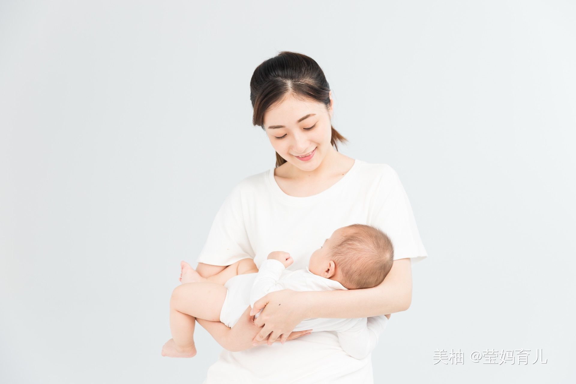 护理|三个月前宝宝长得快,护理牢记“三勤五不要”,奶奶和妈妈要记住