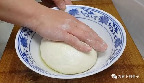 蒸发馒头时，切记不要直接加酵母，掌握正确做法，我家一周吃五次