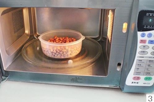 试试这样做花生米，免炒糊，方便又快捷，下酒下饭，还能当小零食