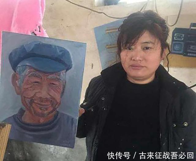 绘画作品！她48岁学画，一年就办个人画展，专家：没艺术价值，一农妇乱涂鸦