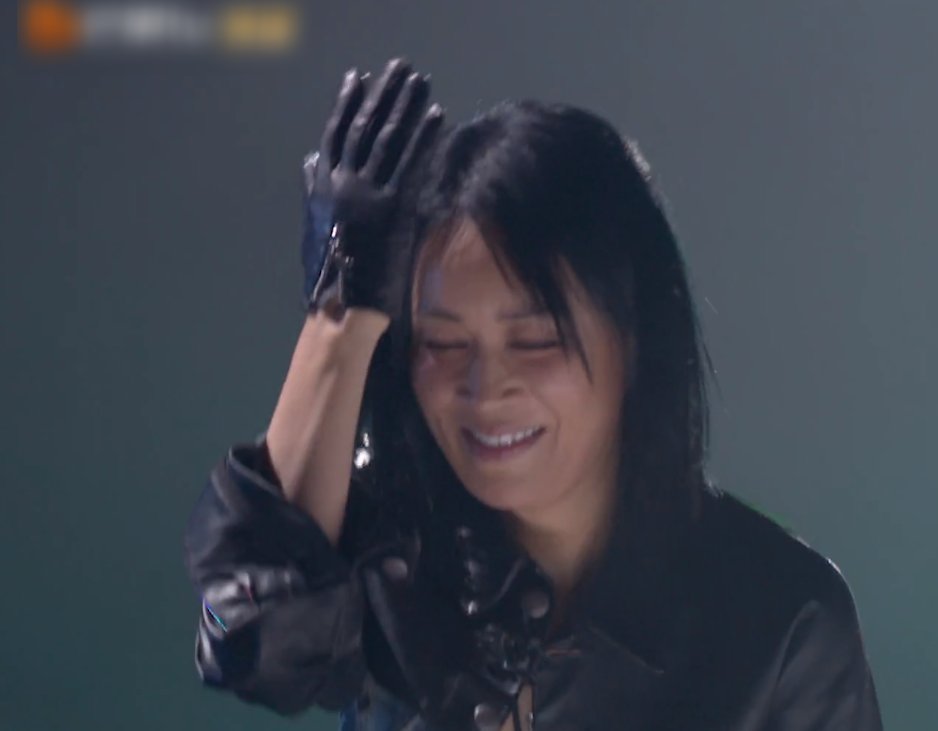 那英老师 那英初舞台排名第五,舞蹈只有15分!以为会怼回去的话那就错了