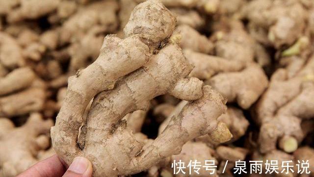 生姜|生姜加一物,堪称“天然泻药”,赶跑便秘,悄悄瘦成“衣架子”
