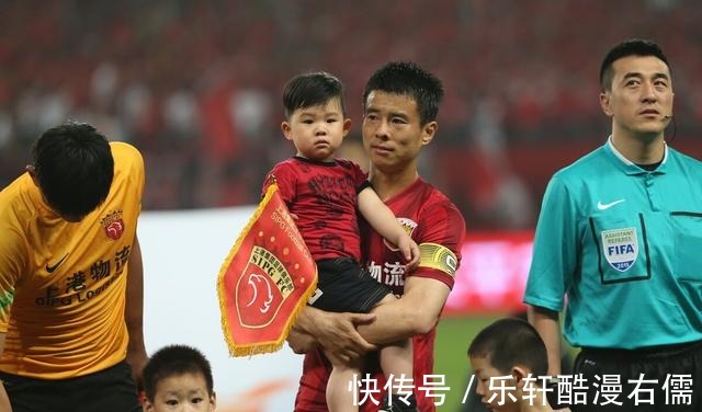 曼城|国足!孙祥俱乐部脱不开身,曼城名宿孙继海驰援李霄鹏!