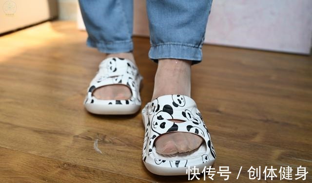 app 软糯贴脚的休闲拖鞋,更快舒缓脚部疲劳,咕咚运动舒缓拖鞋体验!