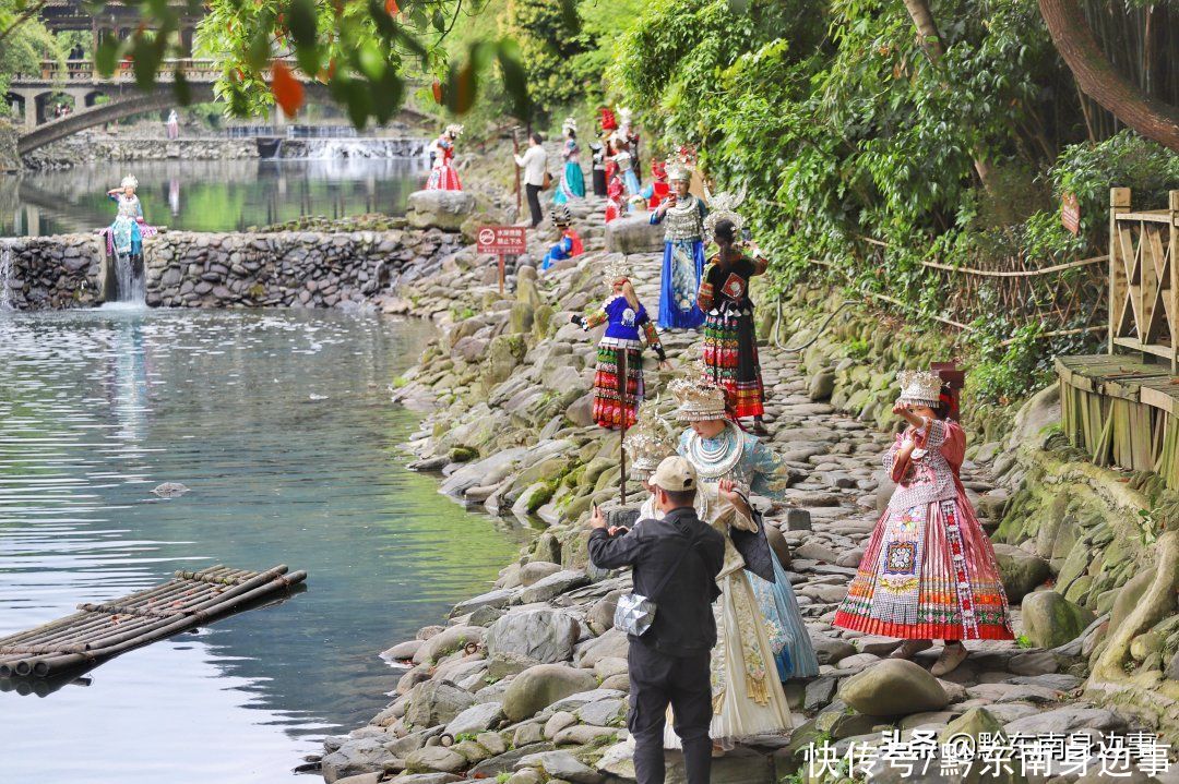 中年|西江千户苗寨景区人气满满，热闹非凡，旅游接待井然有序