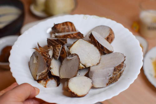 蟹姐|70多岁老妈做的周末早餐,满满摆了一桌,网友:真是亲妈