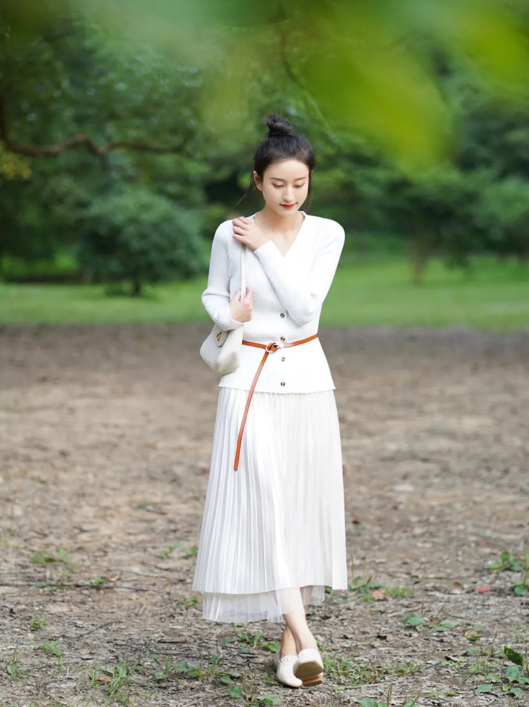 cp|衬衫+裙子、T恤+半裙=小个子夏秋王炸CP，巨洋气