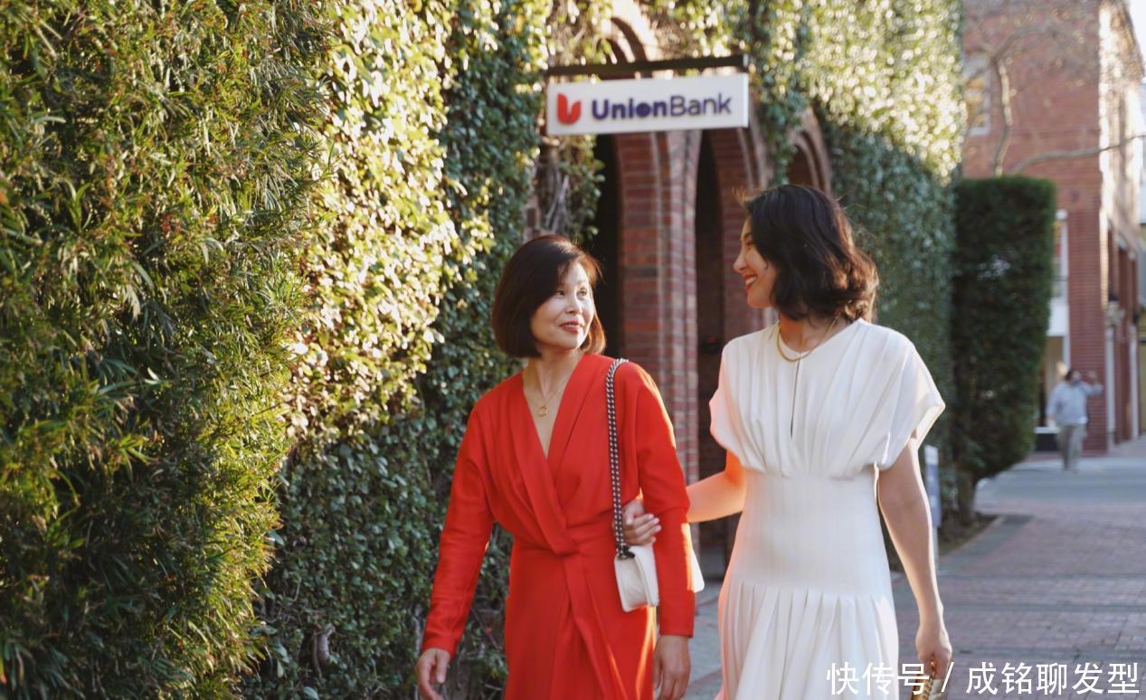 减龄|时髦的“母女系”穿搭来了！高级知性有气质，时尚减龄又接地气