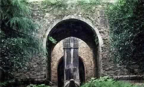 朱元璋|朱元璋临死还玩了一手心机,让后人们头疼了600年,现在仍然无解