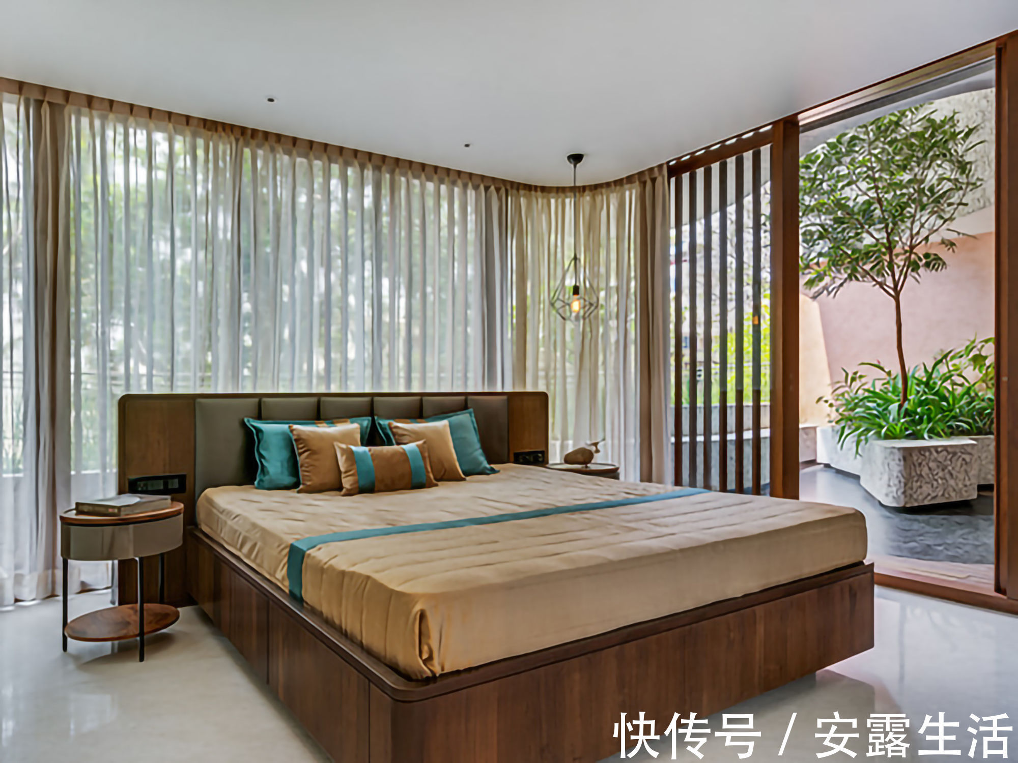 极简|印度富人区的510㎡自建豪宅,悬空花园,天井泳池,很有特色