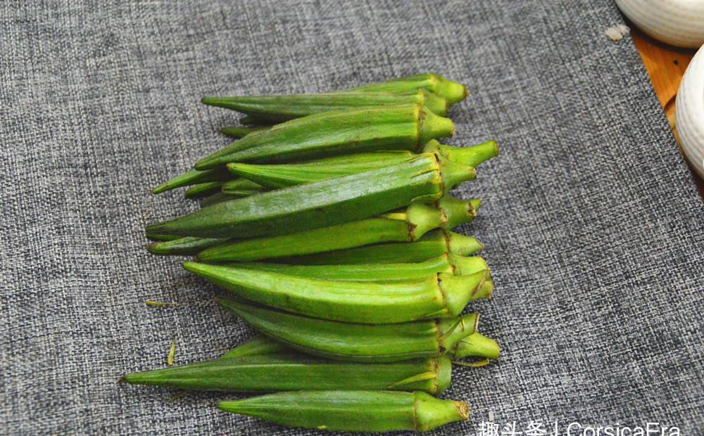 晚间新闻|难怪你做的秋葵太难吃了，第一步就错了，教你一招，脆嫩又入味