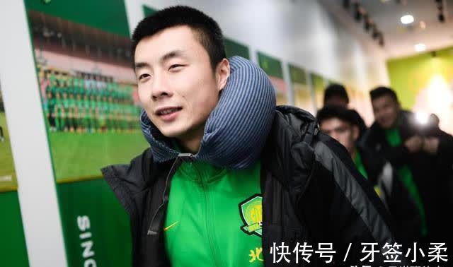 炮灰|李磊留洋收獲無數(shù)好評(píng)：29歲當(dāng)炮灰？瑞超比中超強(qiáng)！不要冷嘲熱諷