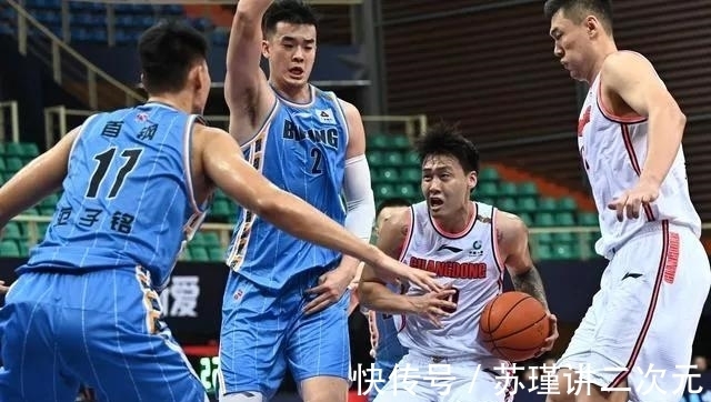 杜锋|广东溃败|裁判执法轻松,杜锋演练阵容