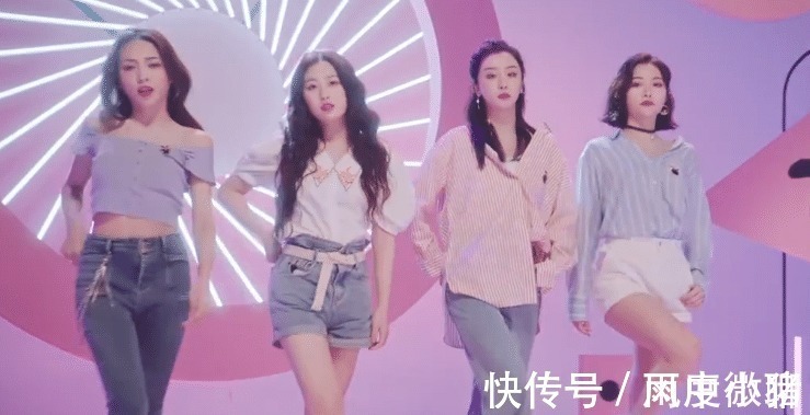 4位训练生拍广告,谢可寅许佳琪靠边站,谁留意中心位站着谁