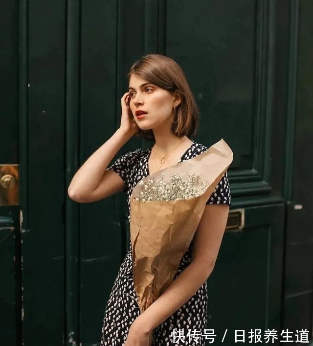 get 适合夏日get的法式发型,时髦又好打理!适合夏日get的法式发型,时髦又好打理!