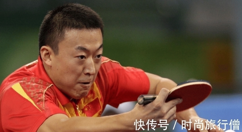 国家体委|有多少港澳同胞看着他走上冠军领奖台,激动得彻夜难眠