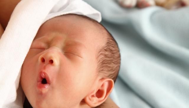 亲子鉴定|6岁女儿太漂亮,爸爸起疑带去亲子鉴定,结果出来后全家“乱套”