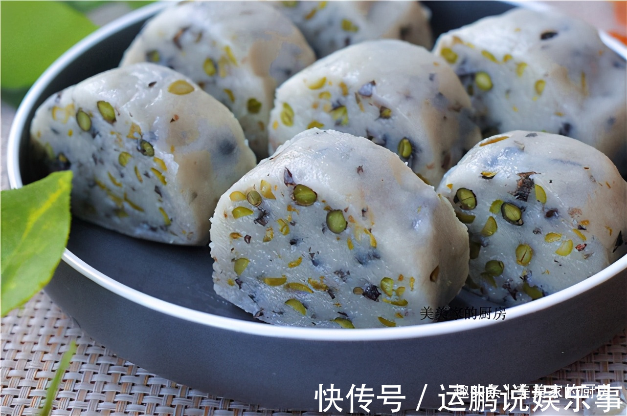 一日三餐|夏天湿气重，补药一堆，不如吃此物一块，清爽粉糯，凉吃更带劲！