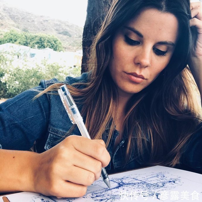 大腿#当她们掀开裙子,露出“惊艳”的大腿时,所有人都看呆了