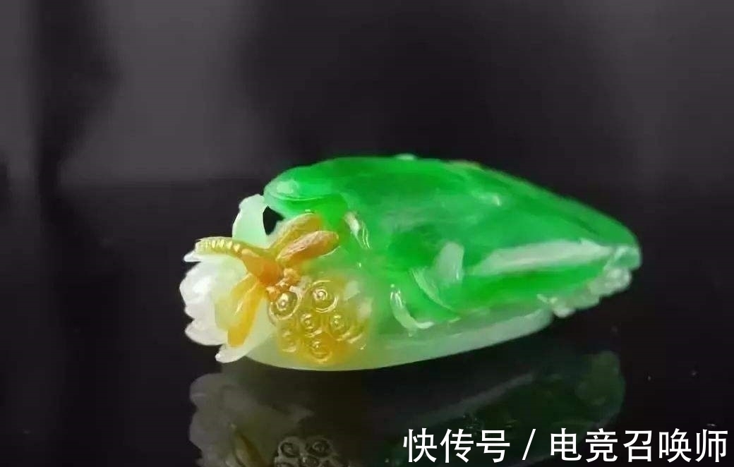 拼凑#七彩翡翠难寻,把颜色拼凑起来的彩虹色泽简直绝了,减龄又显年轻