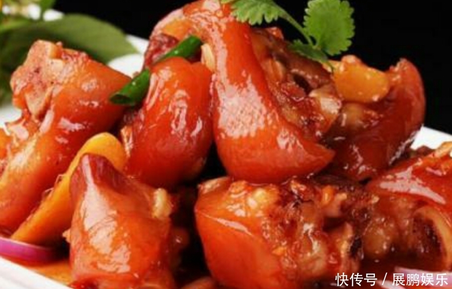  猪蹄这样加工，色香味俱全，不光可以美容，还有很好的养生功效
